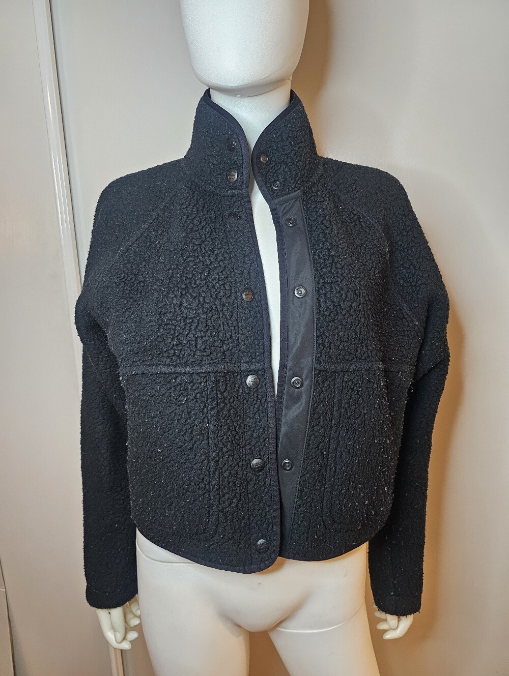 Aritzia Sunday Best Black Teddy Snap-Front Jacket - Cozy Everyday Layer Size S